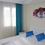 Mavi & Restaurant Hotel 3*