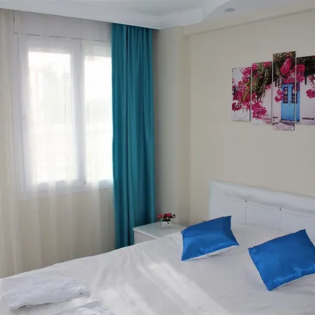Mavi & Restaurant Hotel 3*
