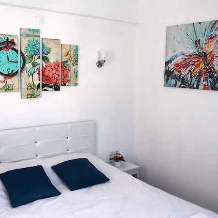 Mavi & Restaurant 2*