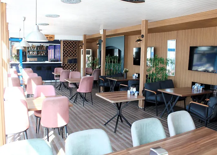 Mavi & Restaurant 迪迪姆