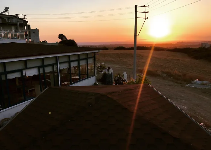 酒店 Mavi & Restaurant 2*