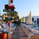 Mavi & Restaurant Hotel 3*