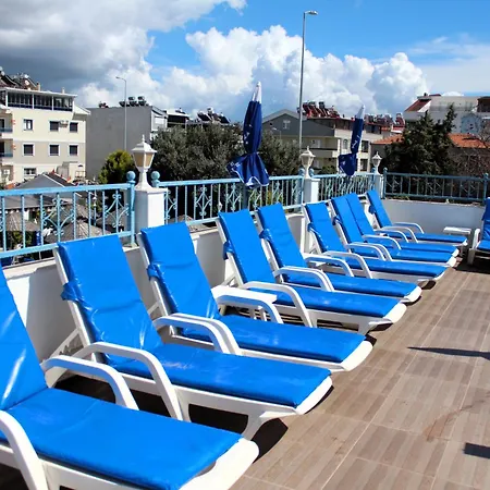 Mavi & Restaurant Hotel 3*