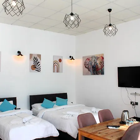 Mavi & Restaurant 2*