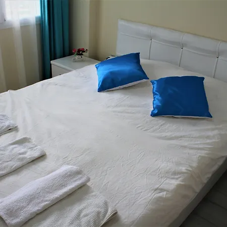 Mavi & Restaurant 2* דידים