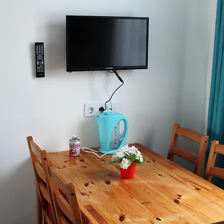 Mavi & Restaurant 2* דידים