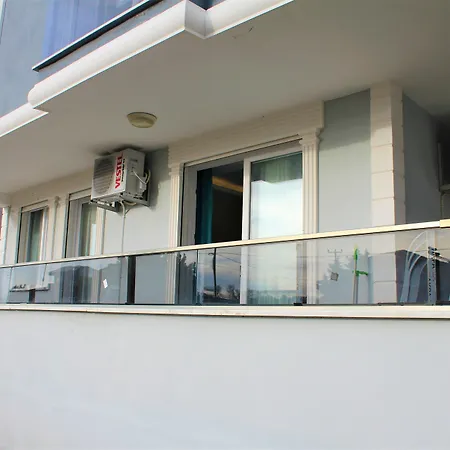 Mavi & Restaurant 迪迪姆