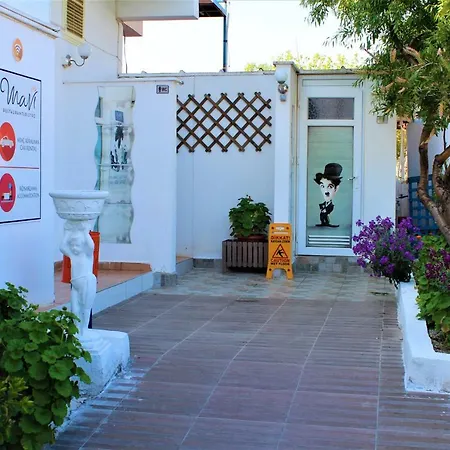 Mavi & Restaurant 酒店 迪迪姆