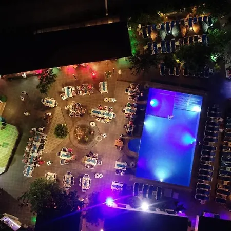 Mavi & Restaurant 2* דידים