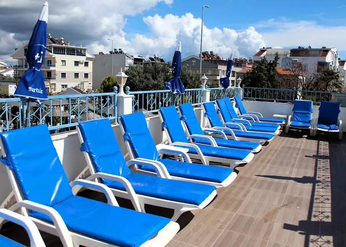 Mavi & Restaurant Hotel 2*