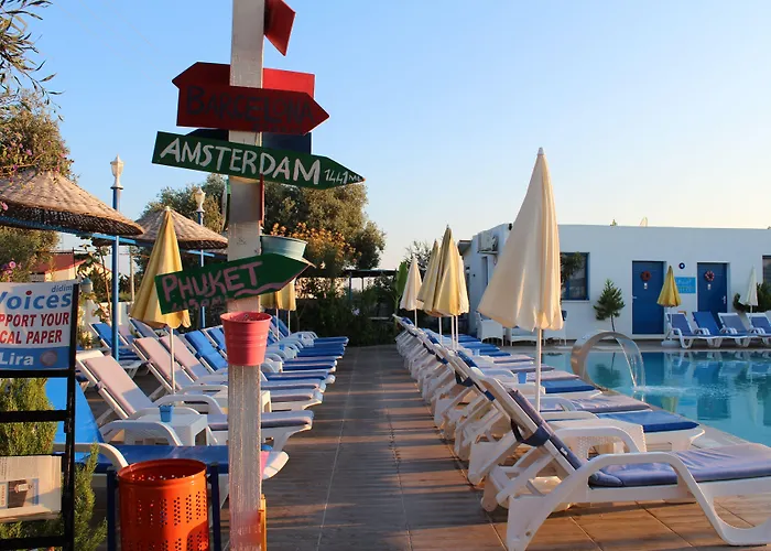 Mavi & Restaurant Hotel 2*